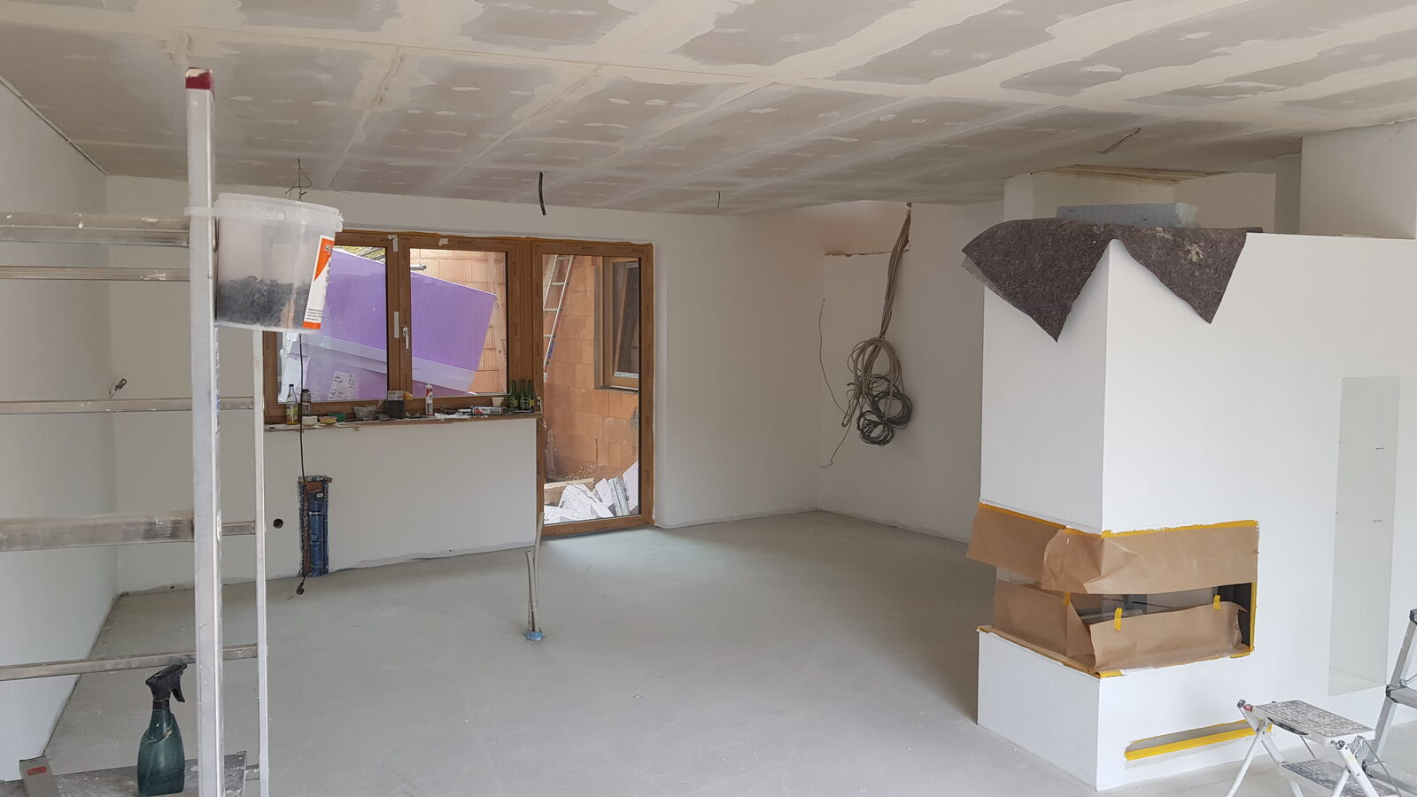 Deckenverkleidung im Ausbau