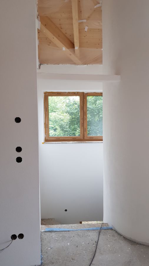 Rohbau-Innenraum vor der Baureinigung — echtes Sykora-Projekt in der Region Ebersberg